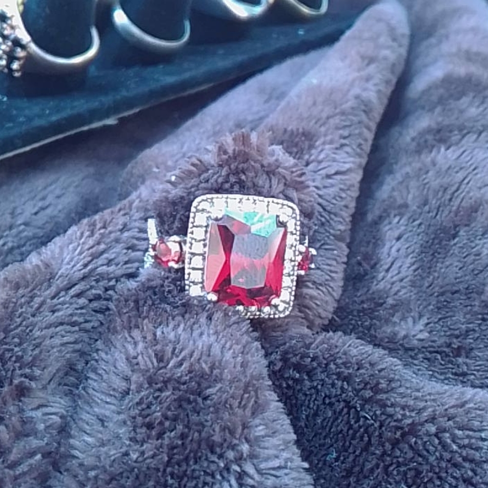 NEW  RUBY/ WHITE  TOPAZ  RING! - Picture 4 of 6